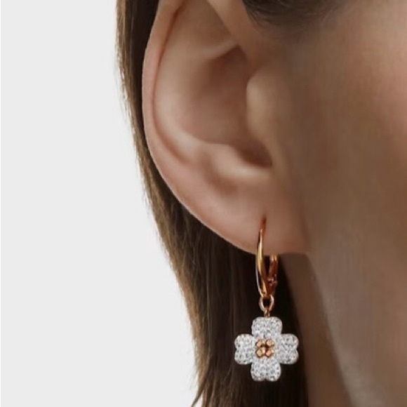 Swarovski Rose Gold and White Crystal Earring - Picture 1 of 6